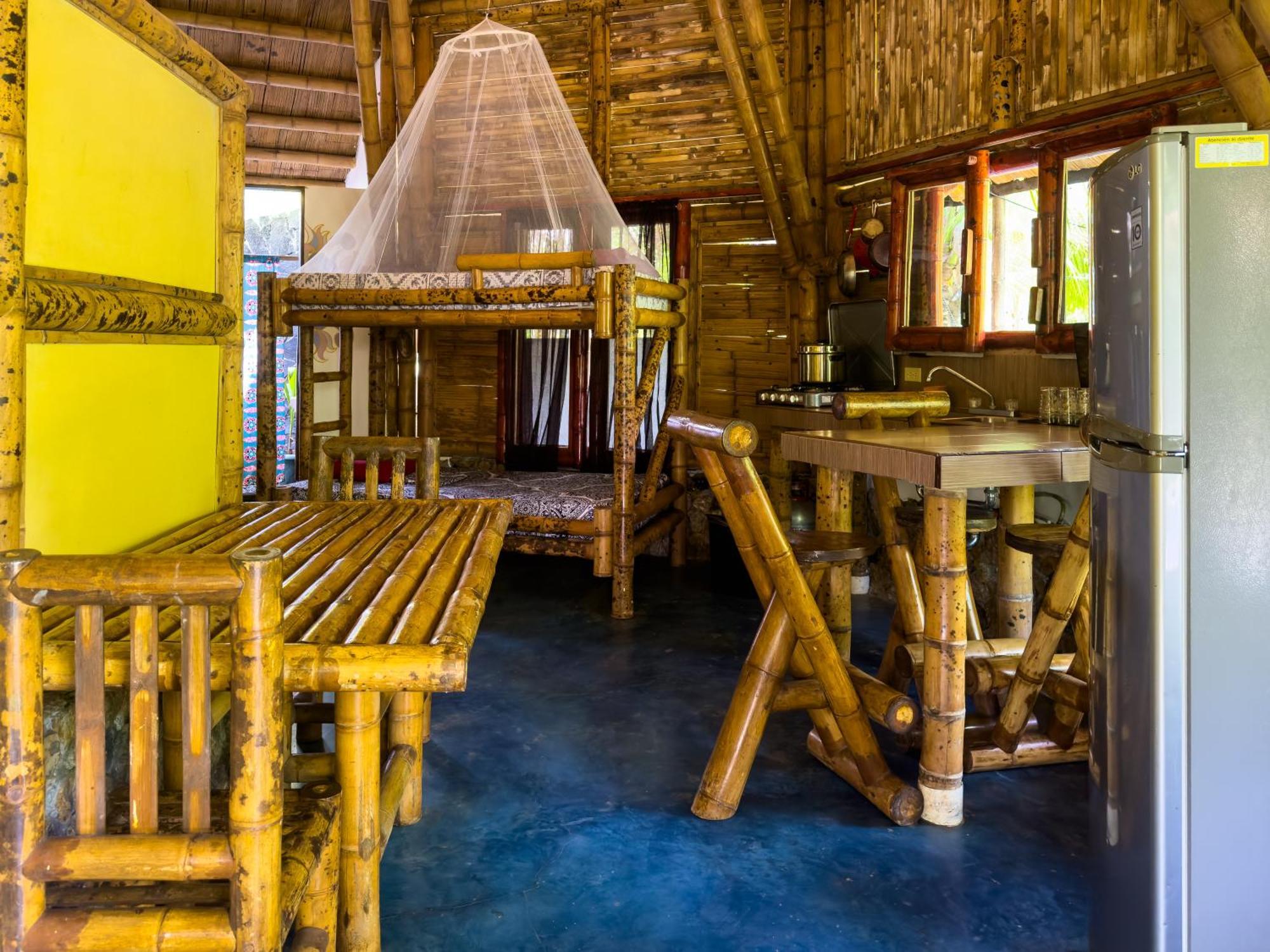 Eco-Lodge Deseo Bamboo Санта-Каталина Экстерьер фото