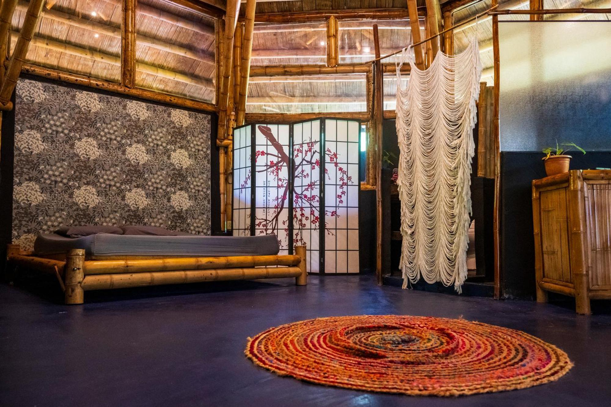 Eco-Lodge Deseo Bamboo Санта-Каталина Экстерьер фото