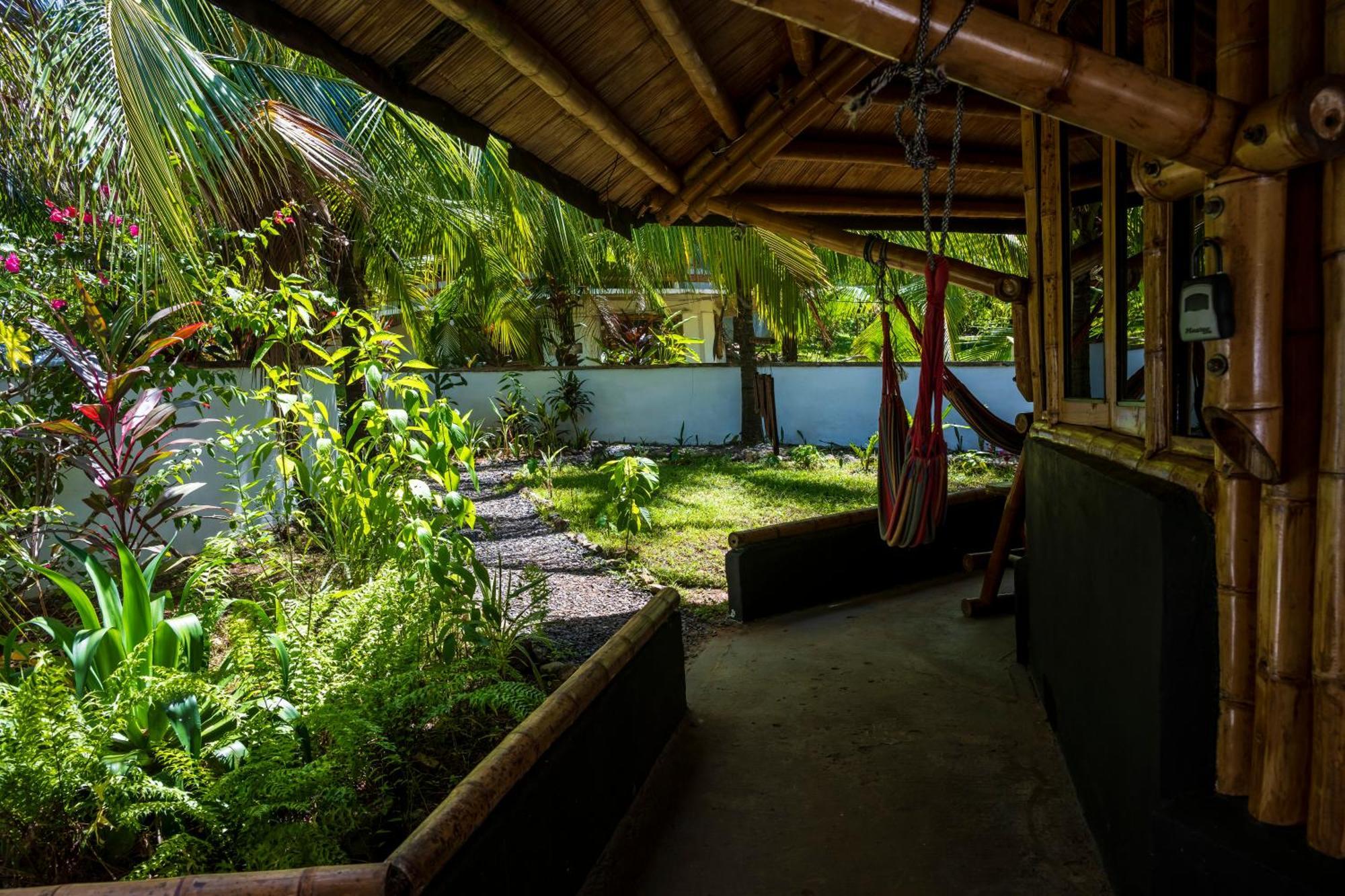 Eco-Lodge Deseo Bamboo Санта-Каталина Экстерьер фото